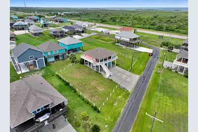 979 Palmridge Drive, Crystal Beach, TX 77650 - Photo 37