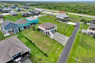 979 Palm Ridge Dr, Crystal Beach, TX 77650 - Photo 37