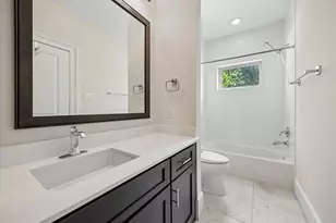 2111 Huldy St, Houston, TX 77019 - Photo 25