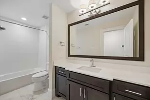 2111 Huldy St, Houston, TX 77019 - Photo 27