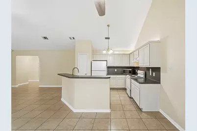 16221 Summerset Estates Blvd, Conroe, TX 77302 - Photo 13