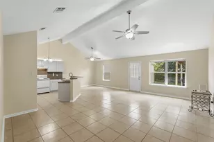 16221 Summerset Estates Blvd, Conroe, TX 77302 - Photo 11