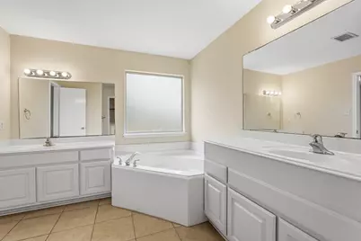 16221 Summerset Estates Blvd, Conroe, TX 77302 - Photo 27