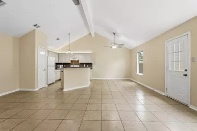 16221 Summerset Estates Blvd, Conroe, TX 77302 - Photo 9