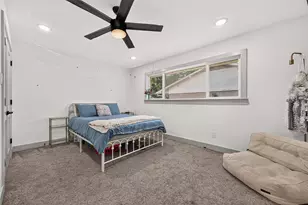 9906 Cliffwood Dr, Houston, TX 77096 - Photo 37