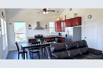 4131 Las Palmas Street, Galveston, TX 77554 - Photo 11