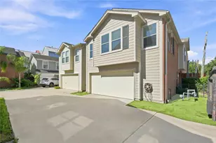 1421 Ruthven St, Houston, TX 77019 - Photo 3
