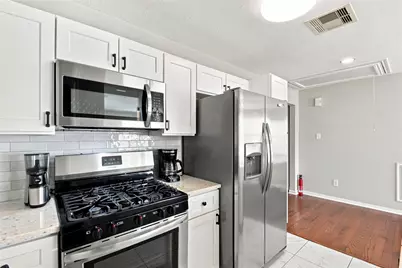1421 Ruthven Street, Houston, TX 77019 - Photo 27