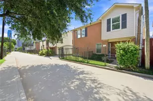 1421 Ruthven St, Houston, TX 77019 - Photo 33
