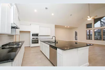 18814 Eastwood Ridge Court, Crosby, TX 77532 - Photo 3