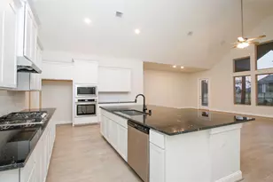 18814 Eastwood Rdg Ct, Crosby, TX 77532 - Photo 3