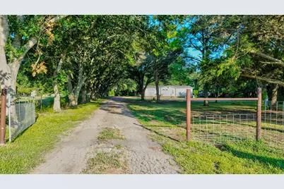 6109 County Road 225, East Bernard, TX 77435 - Photo 1