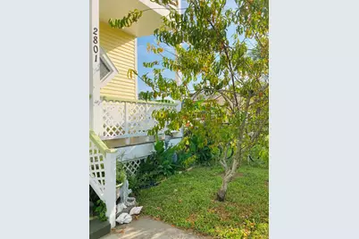 2801 Avenue Q 1/2, Galveston, TX 77550 - Photo 27