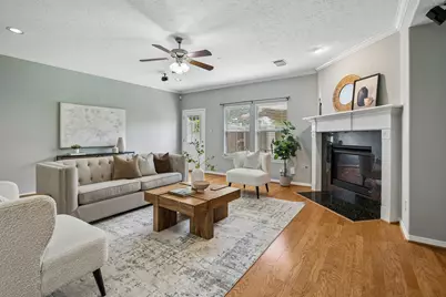 1334 Ella Place, Houston, TX 77008 - Photo 11