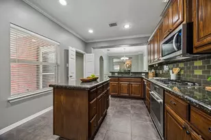 1334 Ella Pl, Houston, TX 77008 - Photo 13