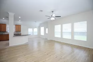 8802 Rocky Knoll Ln, Rosenberg, TX 77469 - Photo 3