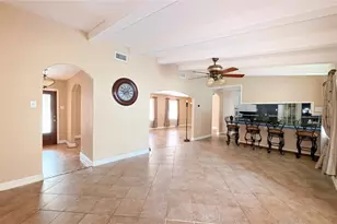 800 Rosewood Dr, Baytown, TX 77520 - Photo 3