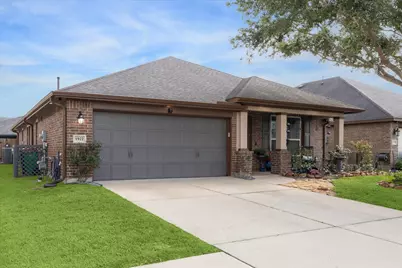 1922 Cadbury Castle Lane, Fresno, TX 77545 - Photo 3