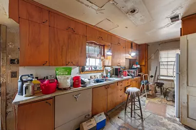 8101 Howard Drive, Houston, TX 77017 - Photo 11