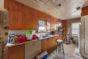8101 Howard Dr, Houston, TX 77017 - Photo 11