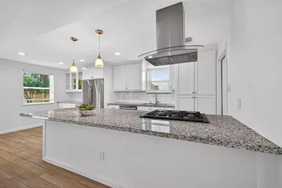 5727 Cartagena Street, Houston, TX 77035 - Photo 13