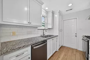 5727 Cartagena St, Houston, TX 77035 - Photo 15