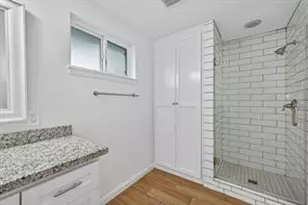 5727 Cartagena St, Houston, TX 77035 - Photo 33