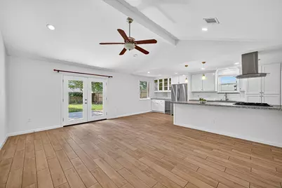 5727 Cartagena Street, Houston, TX 77035 - Photo 7