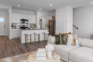 7616 Inwood Grv Ln, Houston, TX 77088 - Photo 11