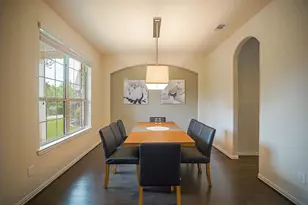 63 W Deer River Circle, The Woodlands, TX 77389 - Photo 9