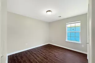 7426 Blue Jay Dr, Texas City, TX 77591 - Photo 9