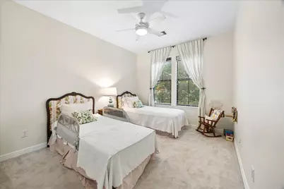 6725 Woodbend Park S, Houston, TX 77055 - Photo 17