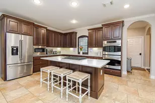 7606 Hampden Ct, Sugar Land, TX 77479 - Photo 5