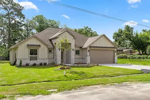 3207 Avenue I, Bay City, TX 77414 - Photo 3