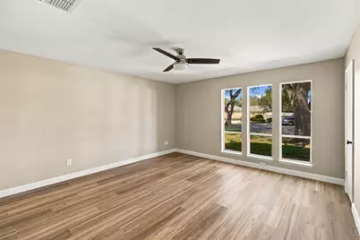 9707 Harrowgate Drive, Houston, TX 77031 - Photo 11