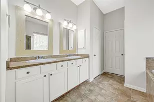 2910 Crescent Oaks Park Ln, Spring, TX 77386 - Photo 19