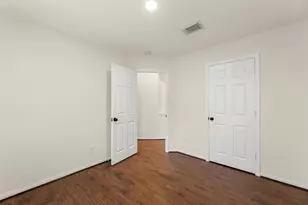 2210 Plum Square Ct, Fresno, TX 77545 - Photo 17
