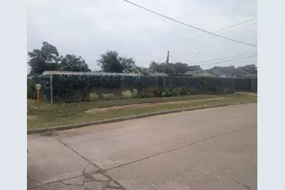 702 E Belmont Street, Pasadena, TX 77506 - Photo 3