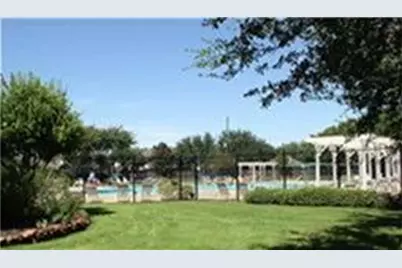 202 Windrift Court, Sugar Land, TX 77479 - Photo 9