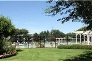 202 Windrift Ct, Sugar Land, TX 77479 - Photo 9