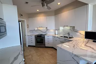 1111 Bering Dr, Houston, TX 77057 - Photo 9