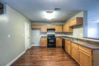 10610 Pine Landing Drive #B, Houston, TX 77088 - Photo 5