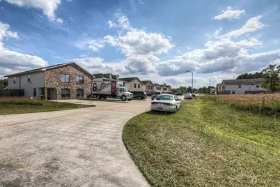 10610 Pine Landing Drive #B, Houston, TX 77088 - Photo 31