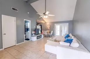 23 Townhouse Ln, Trinity, TX 75862 - Photo 3