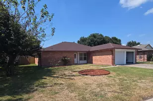 10102 Barmont Dr, La Porte, TX 77571 - Photo 1