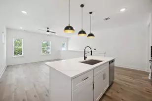 8021 Cora St, Houston, TX 77088 - Photo 11