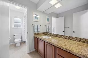 10802 Piping Rock Ln, Houston, TX 77042 - Photo 19