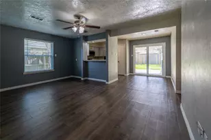 2027 Alabama St, Pasadena, TX 77503 - Photo 9