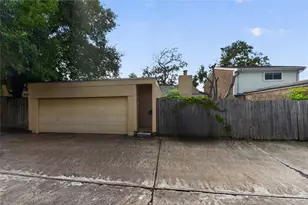 4803 Pebble Brook St, Baytown, TX 77521 - Photo 25