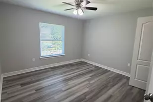 8117 Sealey St, Houston, TX 77088 - Photo 9